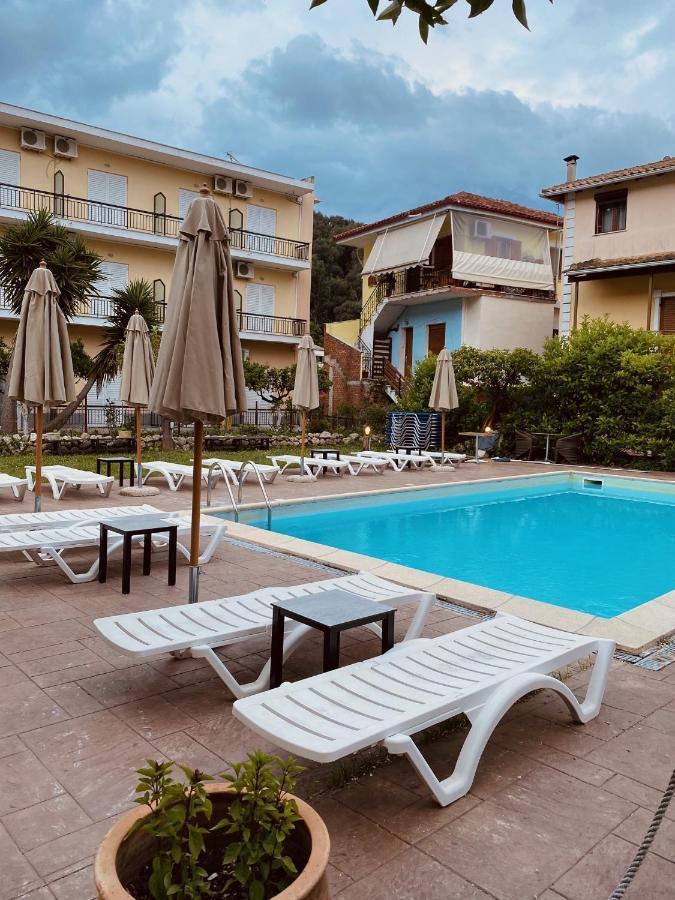 Central Hotel Парга Экстерьер фото
